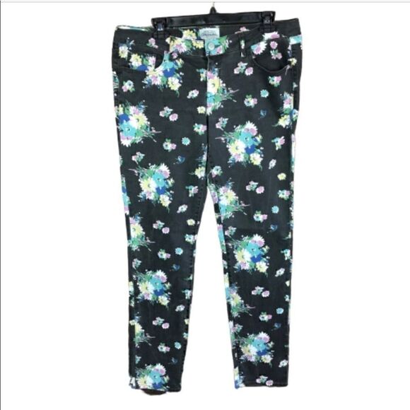 Aeropostale Jeans Ashley Ultra Skinny Black Floral Print Size 13 14R Juniors - Picture 1 of 8